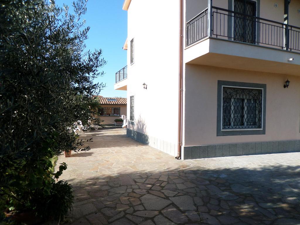 B&B Villino Lory Маріно Екстер'єр фото